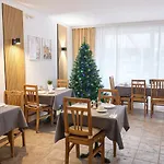 Airport Messe Apartments