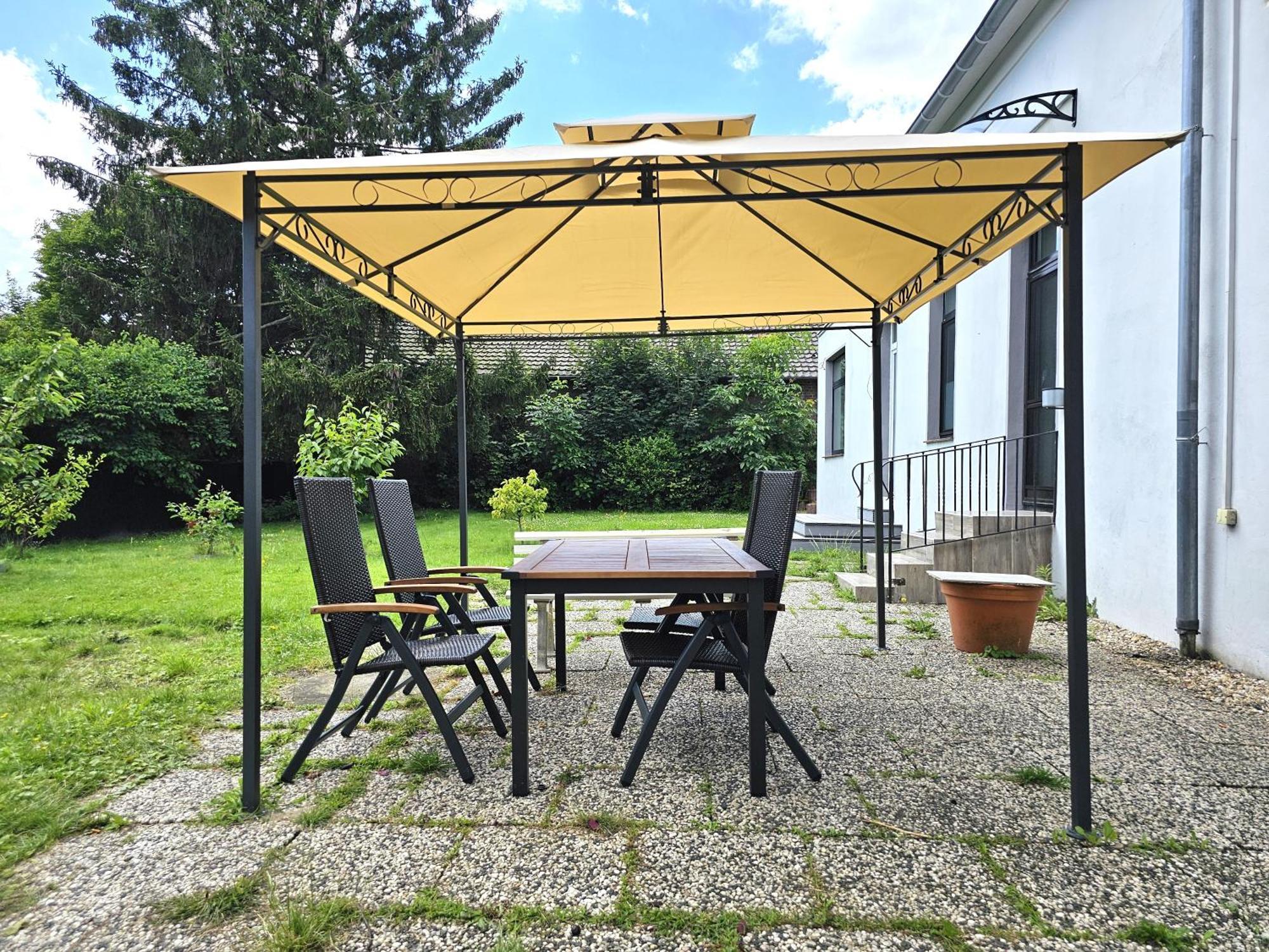 Airport-messe Apartment *